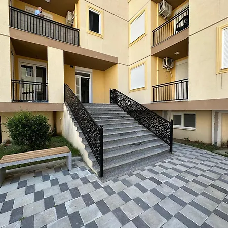 Casa Del Mar 2 * Шенджин